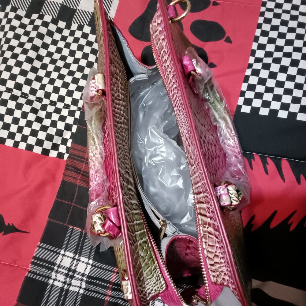 Purse - Picture 2 of 2